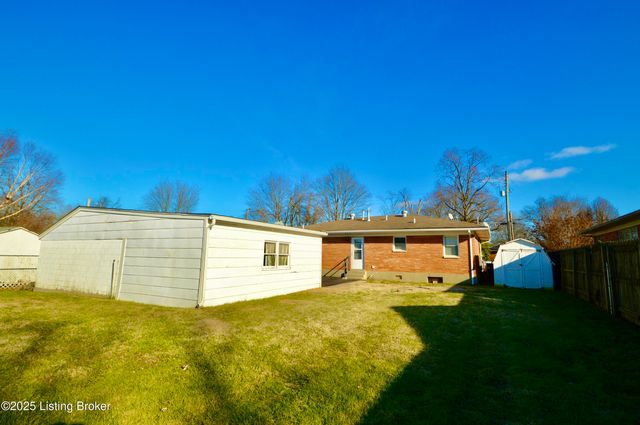 5771 Dorinda Dr, Louisville, KY 40258