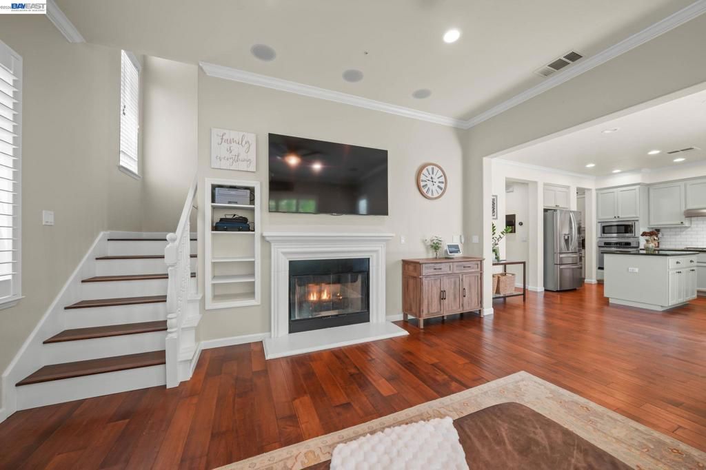 Image 12 of property listing at 2188 Arlington Way, San Ramon, CA 94582