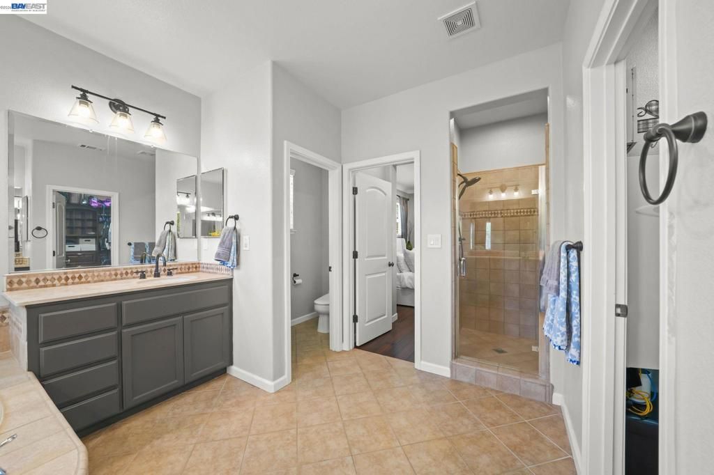 Image 29 of property listing at 2188 Arlington Way, San Ramon, CA 94582