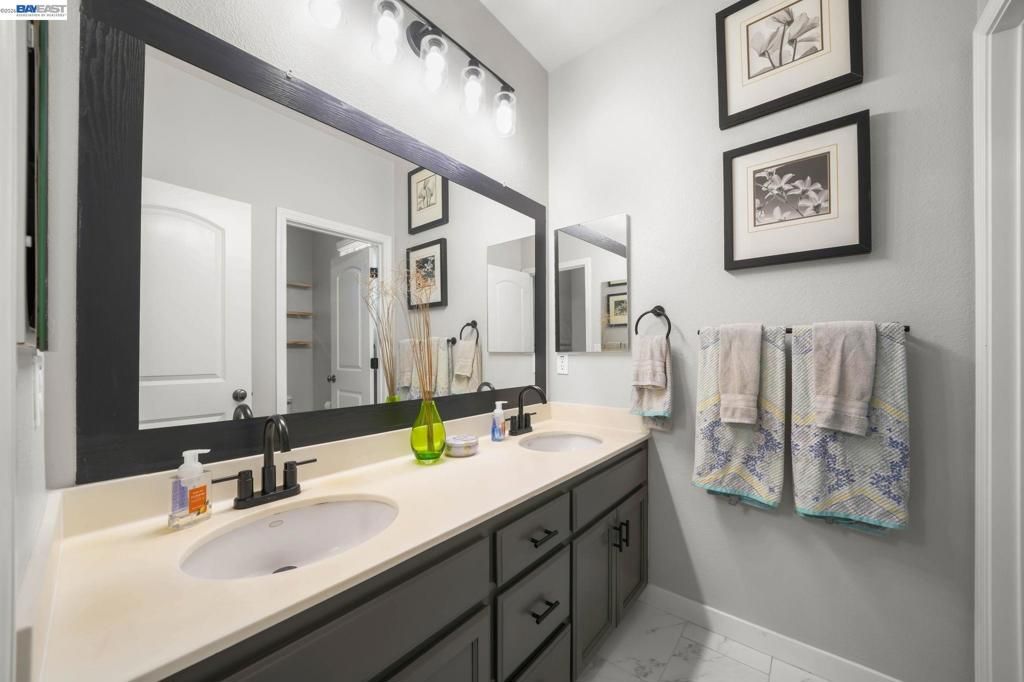 Image 36 of property listing at 2188 Arlington Way, San Ramon, CA 94582