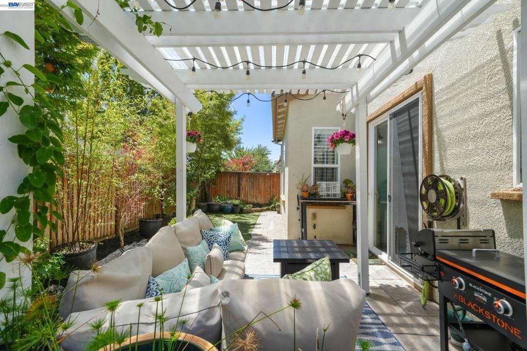Image 40 of property listing at 2188 Arlington Way, San Ramon, CA 94582