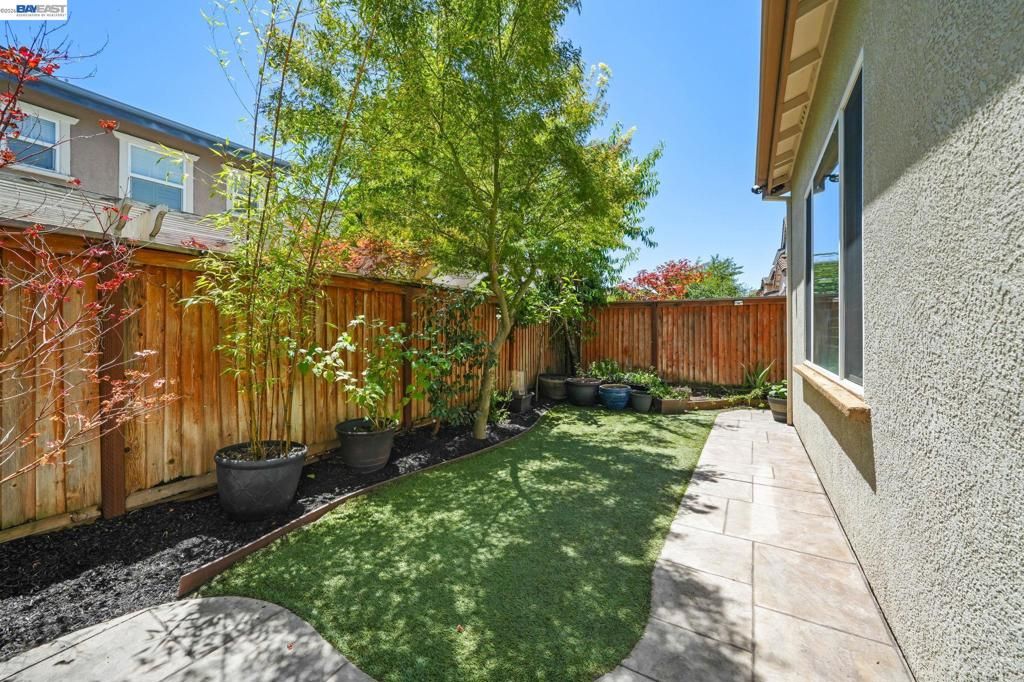 Image 42 of property listing at 2188 Arlington Way, San Ramon, CA 94582