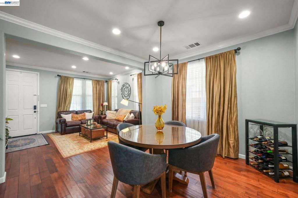 Image 6 of property listing at 2188 Arlington Way, San Ramon, CA 94582