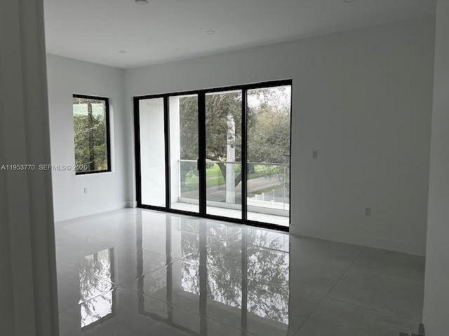 2 Hough Drive, Miami Springs, FL 33166