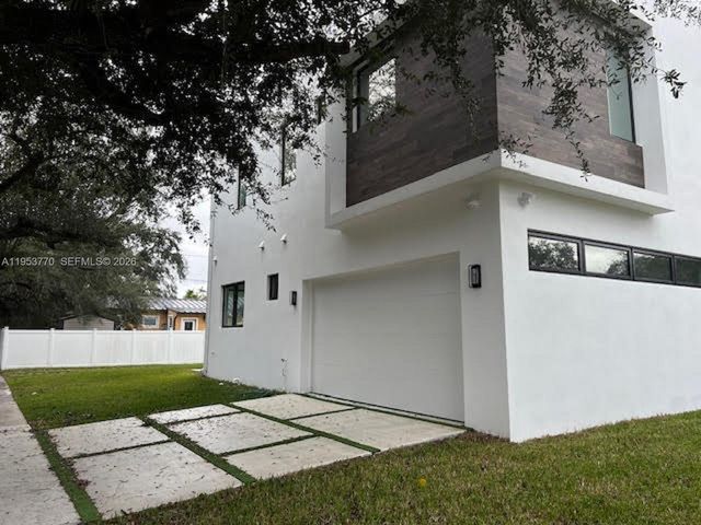 2 Hough Drive, Miami Springs, FL 33166