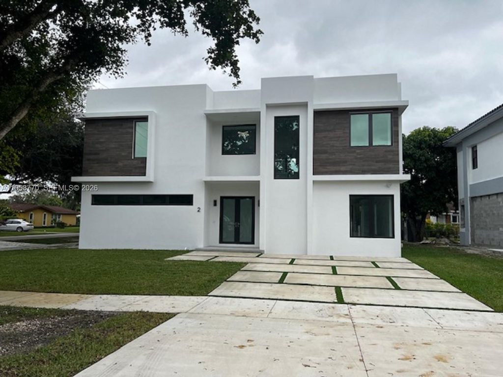 2 Hough Drive, Miami Springs, FL 33166