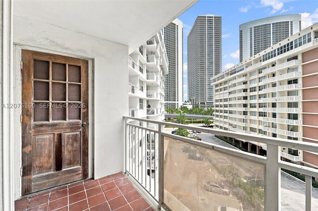 1801 S Ocean Dr 640, Hallandale Beach, FL 33009