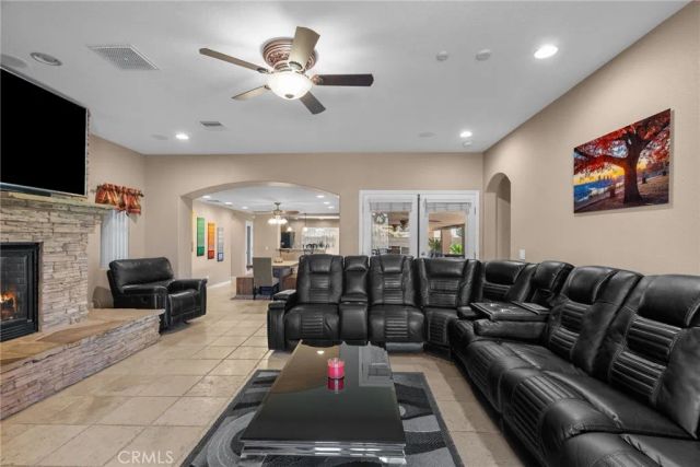 40139 15 Street West, Palmdale, CA 93551