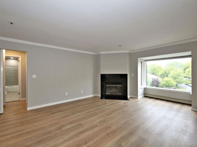 300 Livingston Avenue 3E, Mamaroneck, NY 10543