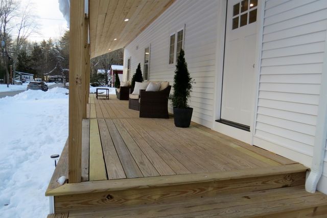 59 Barberry Lane, Raymond, NH 03077