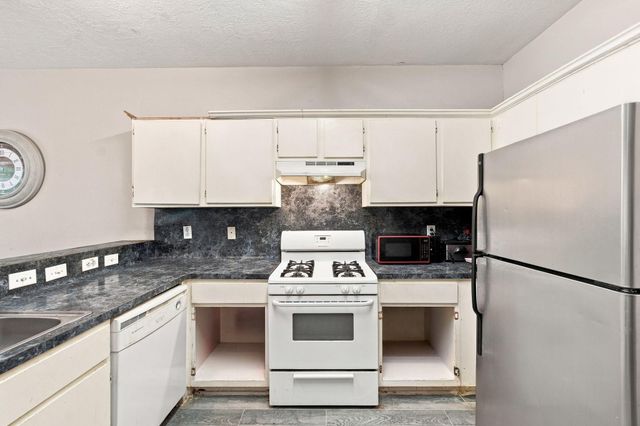 7965 Fields Street, Houston, TX 77028