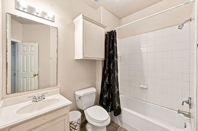 7965 Fields Street, Houston, TX 77028