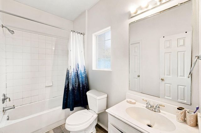 7965 Fields Street, Houston, TX 77028