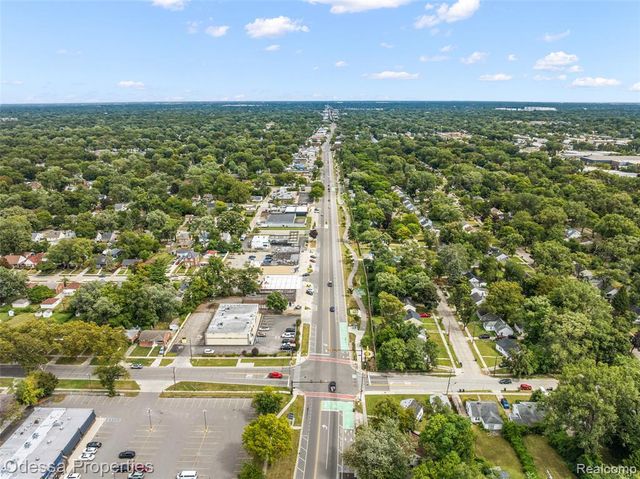 10840 W 9 Mile Road, Oak Park, MI 48237