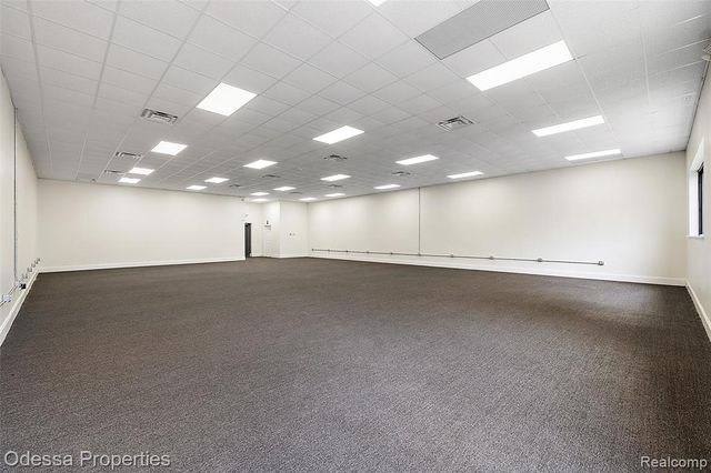 10840 W 9 Mile Road, Oak Park, MI 48237