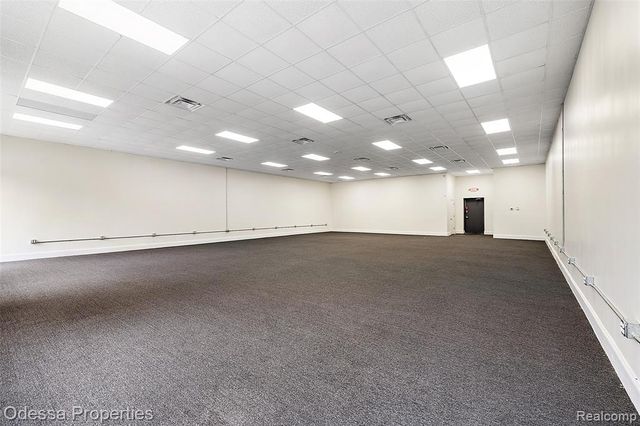 10840 W 9 Mile Road, Oak Park, MI 48237