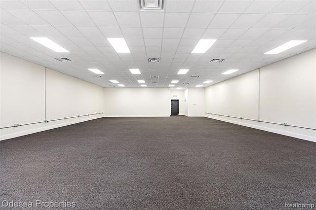 10840 W 9 Mile Road, Oak Park, MI 48237