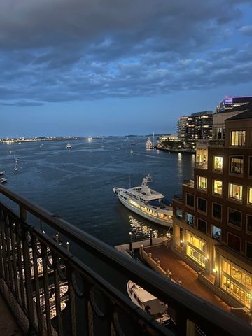 20 Rowes Wharf PH4, Boston, MA 02110