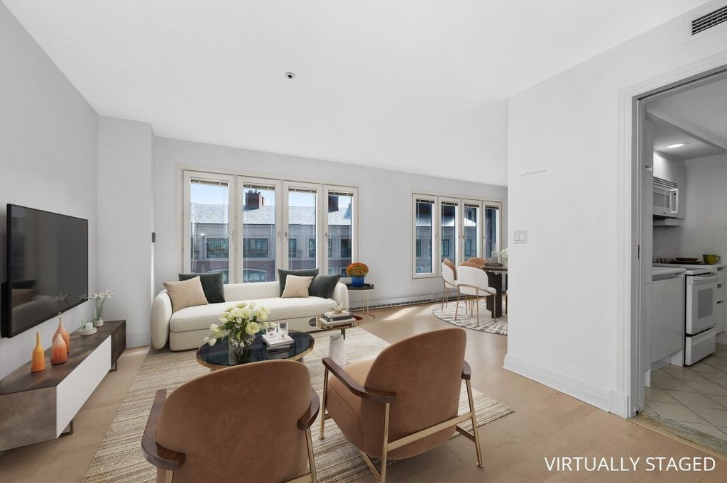 20 Rowes Wharf PH4, Boston, MA 02110