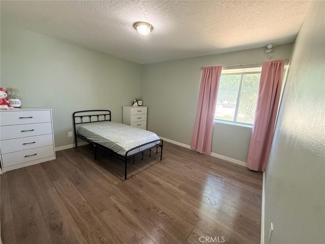 18401 Westlawn St, Hesperia, CA 92345