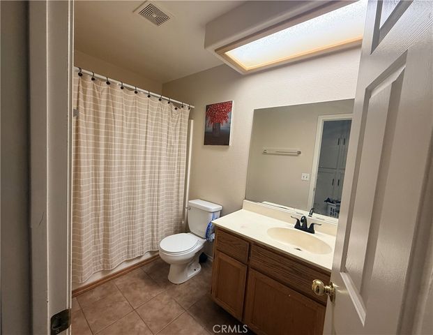 18401 Westlawn St, Hesperia, CA 92345