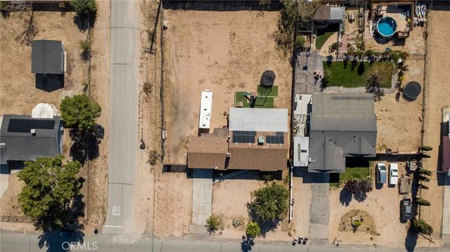 18401 Westlawn St, Hesperia, CA 92345