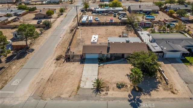 18401 Westlawn St, Hesperia, CA 92345