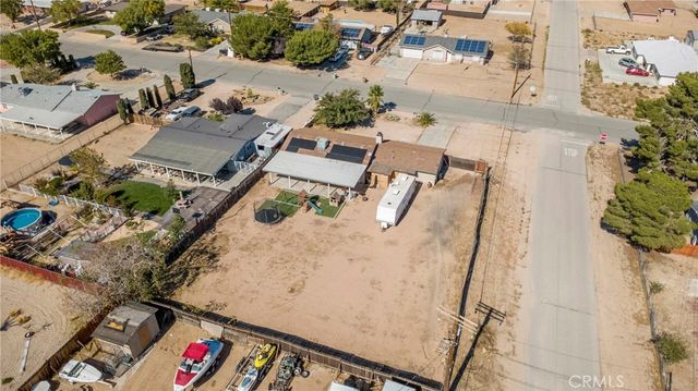 18401 Westlawn St, Hesperia, CA 92345