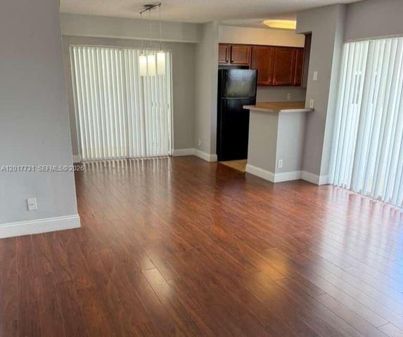 7610 Westwood Dr 122, Tamarac, FL 33321