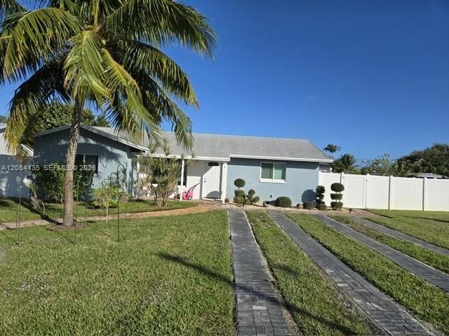 903 NW 6th Avenue, Boynton Beach, FL 33426