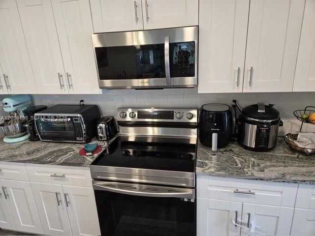 903 NW 6th Avenue, Boynton Beach, FL 33426