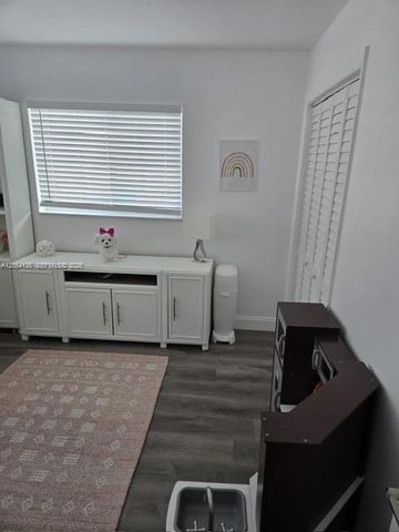 903 NW 6th Avenue, Boynton Beach, FL 33426