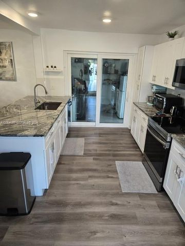 903 NW 6th Avenue, Boynton Beach, FL 33426