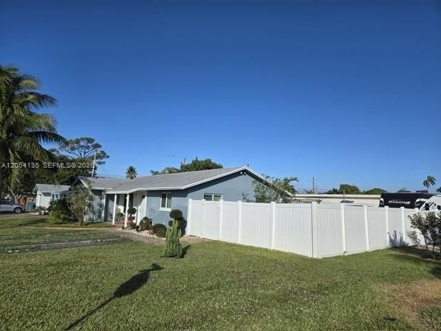 903 NW 6th Avenue, Boynton Beach, FL 33426