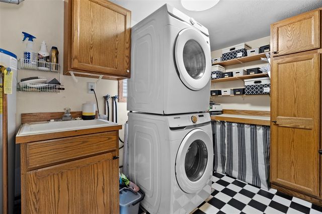 4135 W Joy Road, Shelbyville, MI 49344
