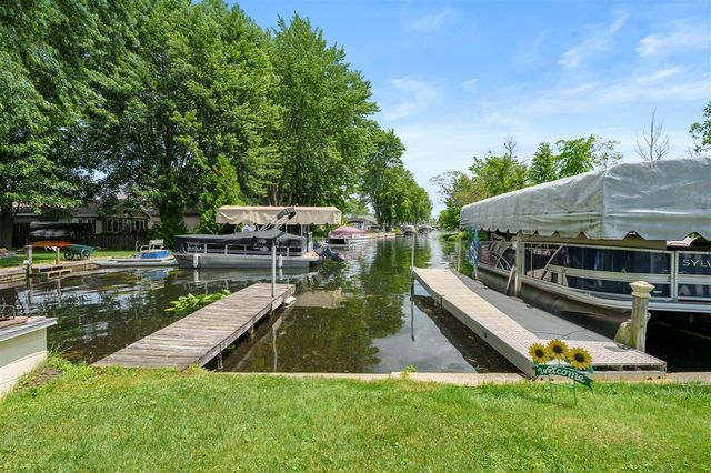 4135 W Joy Road, Shelbyville, MI 49344