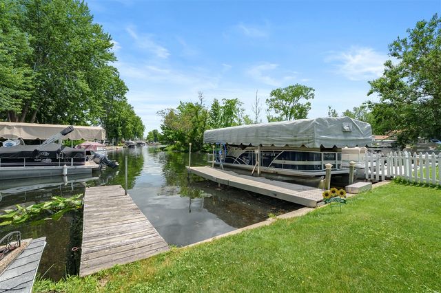 4135 W Joy Road, Shelbyville, MI 49344