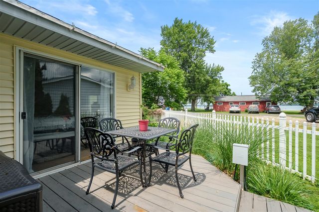 4135 W Joy Road, Shelbyville, MI 49344