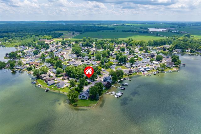 4135 W Joy Road, Shelbyville, MI 49344