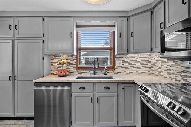 4135 W Joy Road, Shelbyville, MI 49344