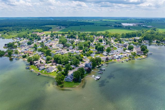4135 W Joy Road, Shelbyville, MI 49344