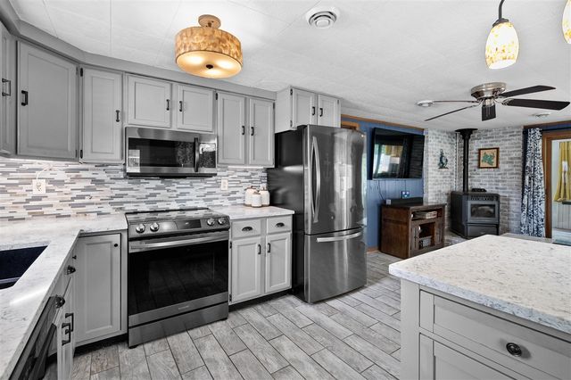 4135 W Joy Road, Shelbyville, MI 49344