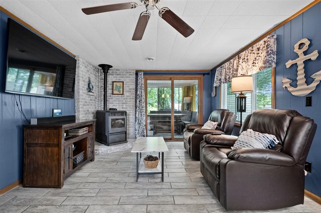 4135 W Joy Road, Shelbyville, MI 49344