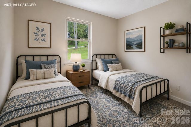 135 Plantation Drive, Hendersonville, NC 28792