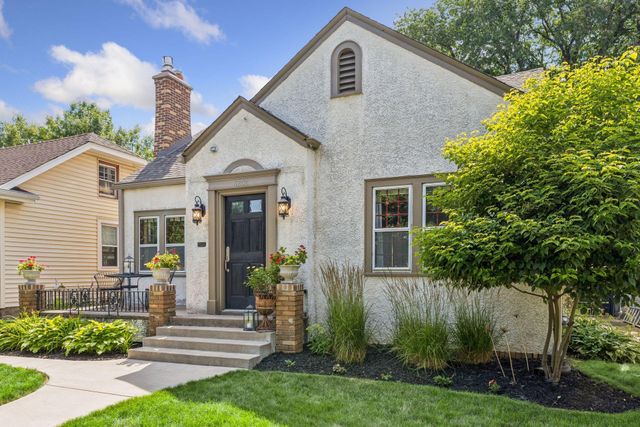 4202 Portland Avenue, Minneapolis, MN 55407