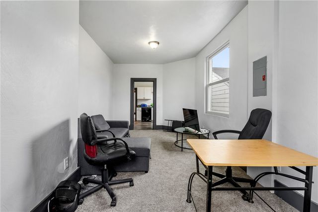 1306 Complete St, Marshall Shadeland, PA 15212