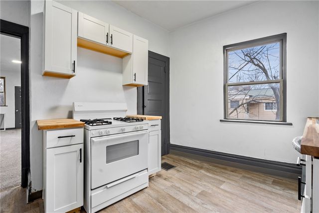 1306 Complete St, Marshall Shadeland, PA 15212