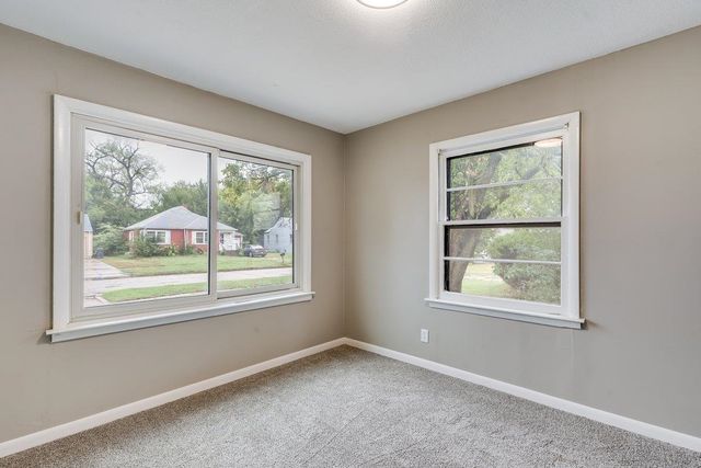 1514 N Battin St, Wichita, KS 67208