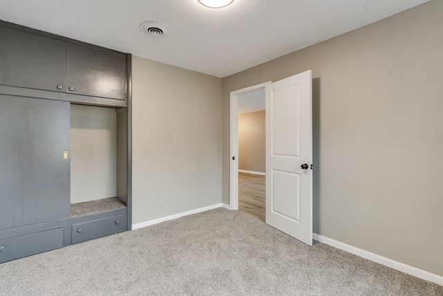 1514 N Battin St, Wichita, KS 67208