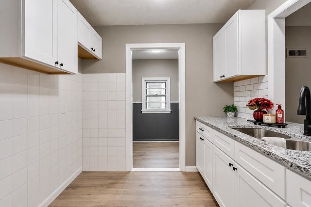 1514 N Battin St, Wichita, KS 67208
